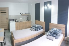 Noclegi-Brzeziny-Greys-Pokoj-parter-5-2