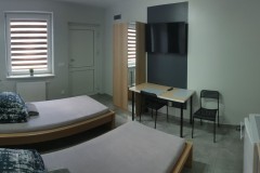 Noclegi-Brzeziny-Greys-Pokoj-parter-5-4